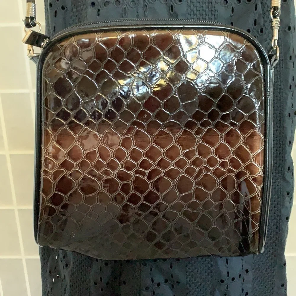 Vittorio Croc Embossed Vegan Leather Crossbody Bag